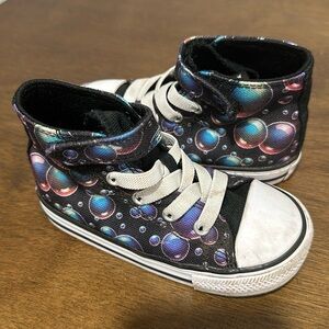 Gently used toddler size 7 converse all star high tops